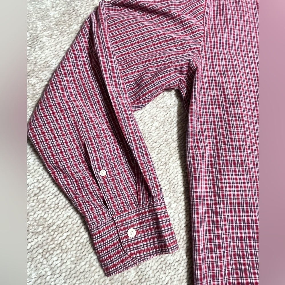 Chaps Men's Long Sleeve Easy Care Woven Button Down Shirt. - Picture 3 of 7